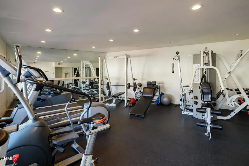 Additional image 44 of 2385 Roscomare Road Unit F8, Bel Air, CA 90077