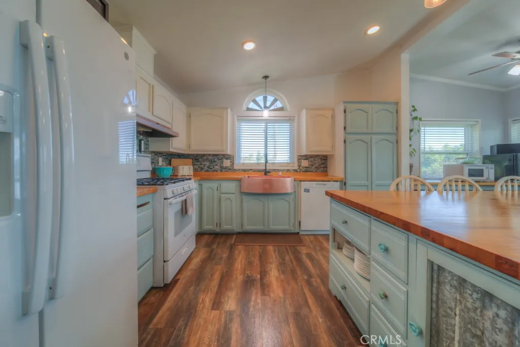 Additional image 98 of 40120 Lakeshore Blvd, Aguanga, CA 92536