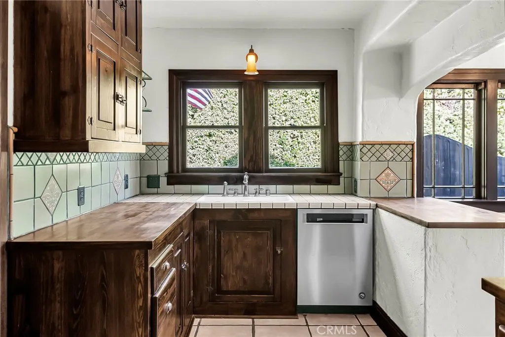 Additional image 23 of 4721 Somerset Dr, Riverside, CA 92507