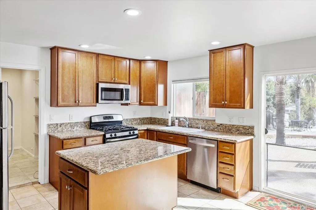 Additional image 75 of 451 E 10th Avenue, Escondido, CA 92025