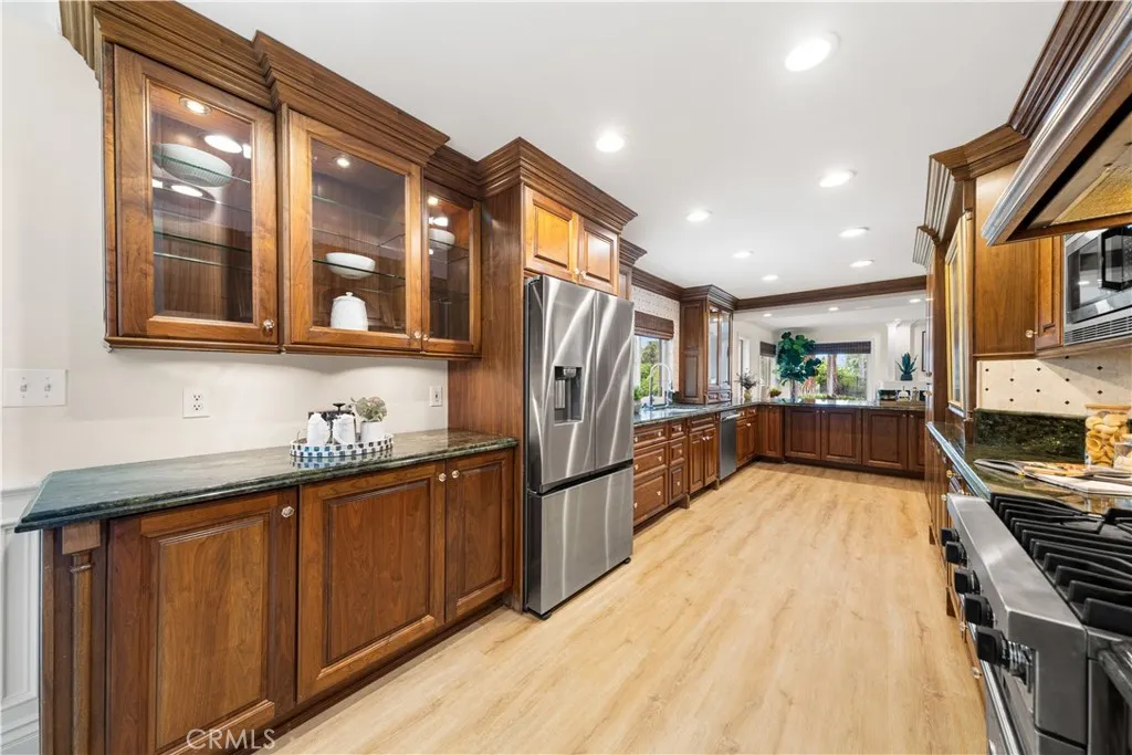 Additional image 14 of 698 S Gentry Ln, Anaheim Hills, CA 92807