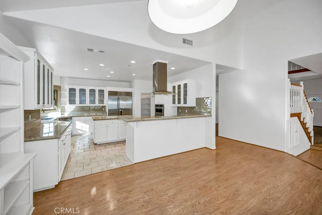 Additional image 72 of 217 N Lima St, Sierra Madre, CA 91024