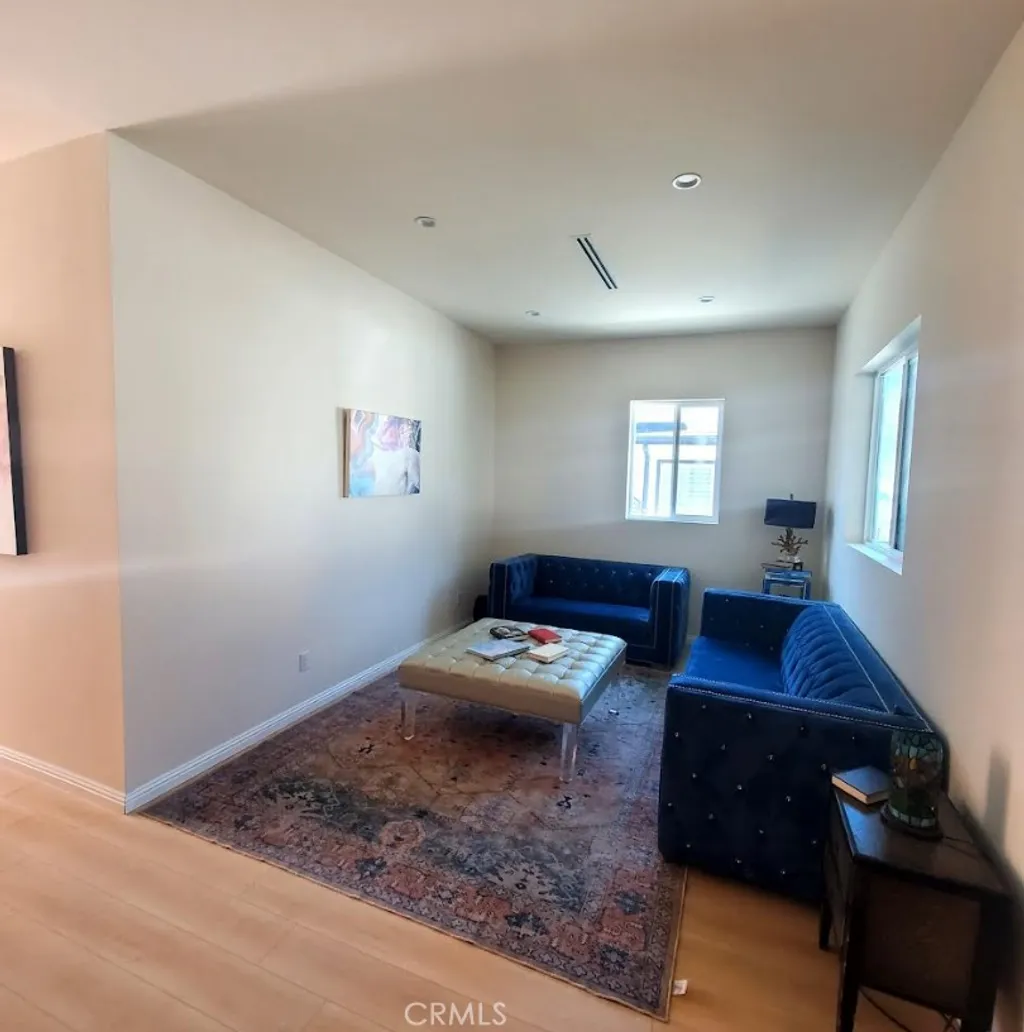 Additional image 11 of 3765 Globe, Los Angeles, CA 90066