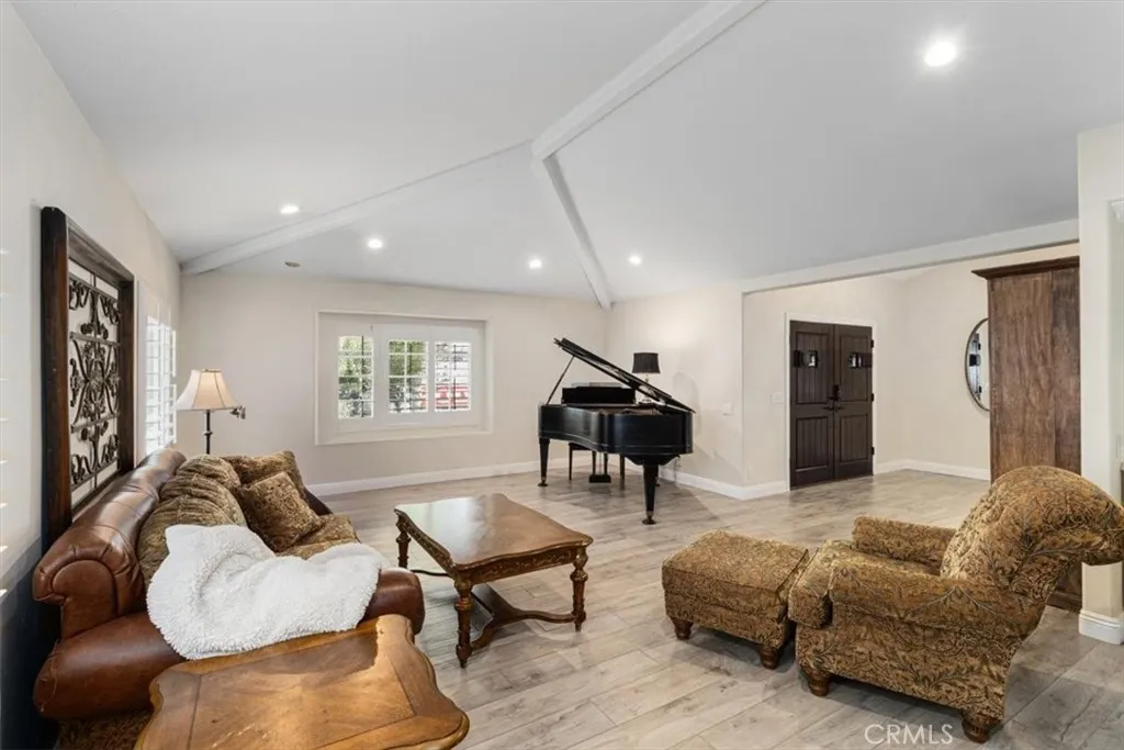 Additional image 4 of 5342 Kenilworth Dr, Huntington Beach, CA 92649