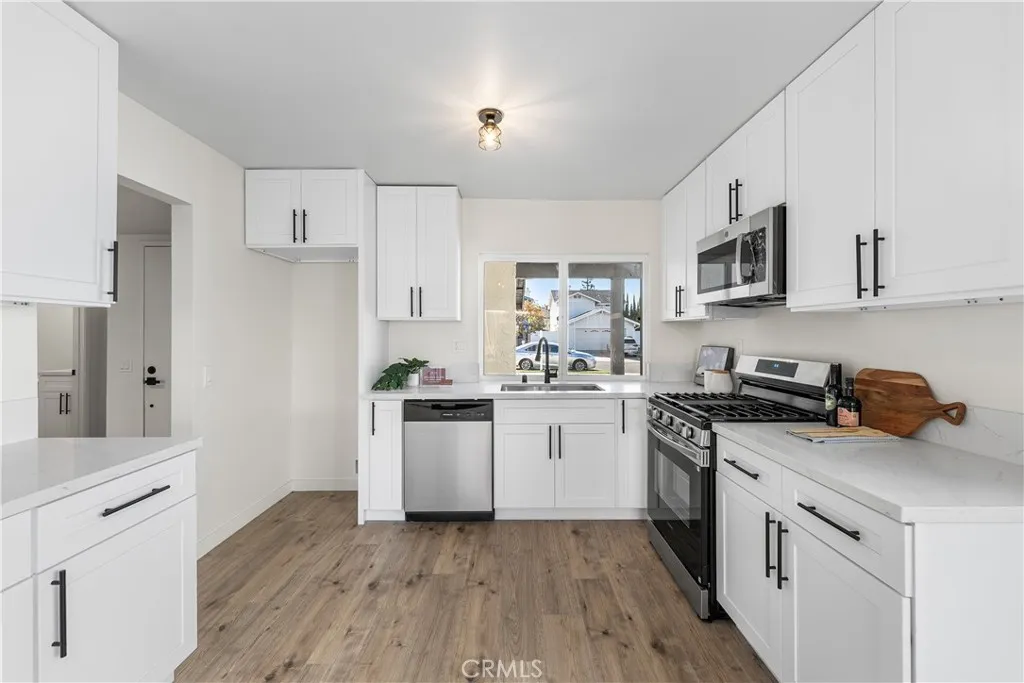 Additional image 22 of 22015 Romar Street, Chatsworth, CA 91311