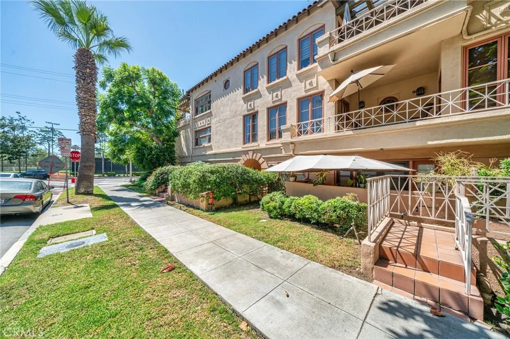 Additional image 87 of 235 S Gale Dr Unit 102, Beverly Hills, CA 90211