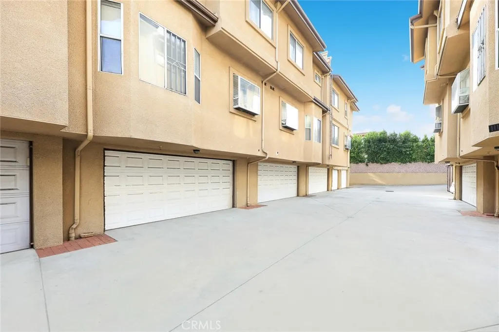 Additional image 63 of 101 S Verdugo Road Unit E, Glendale, CA 91205