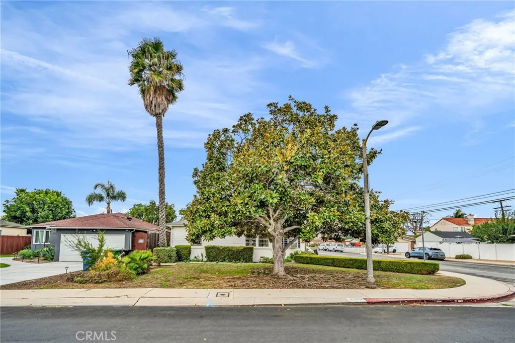 Additional image 80 of 8301 Reading Avenue, Los Angeles, CA 90045