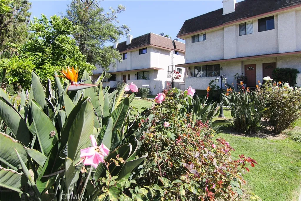 Additional image 19 of 18425 Saticoy Street Unit 4, Reseda, CA 91335