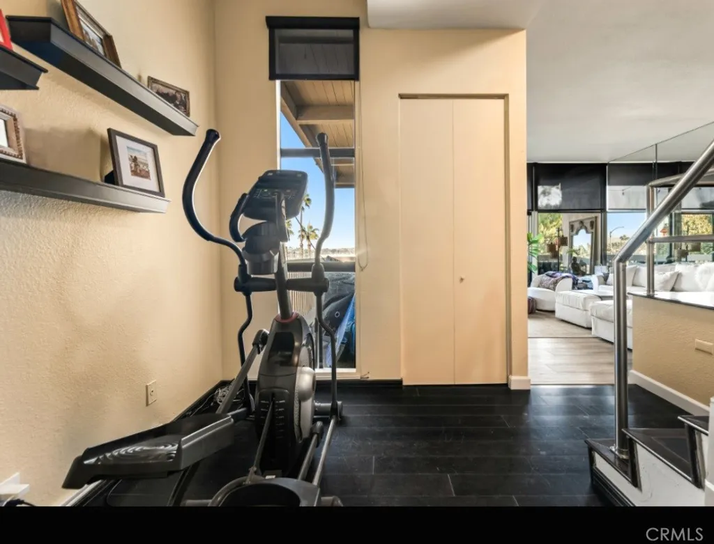 Additional image 16 of 5217 Marina Pacifica Dr S KEY #20, Long Beach, CA 90803