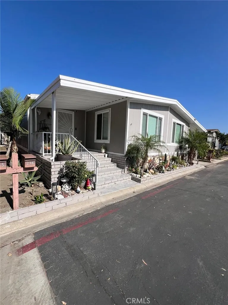 Additional image 33 of 1919 W Coronet Avenue Unit 214, Anaheim, CA 92801