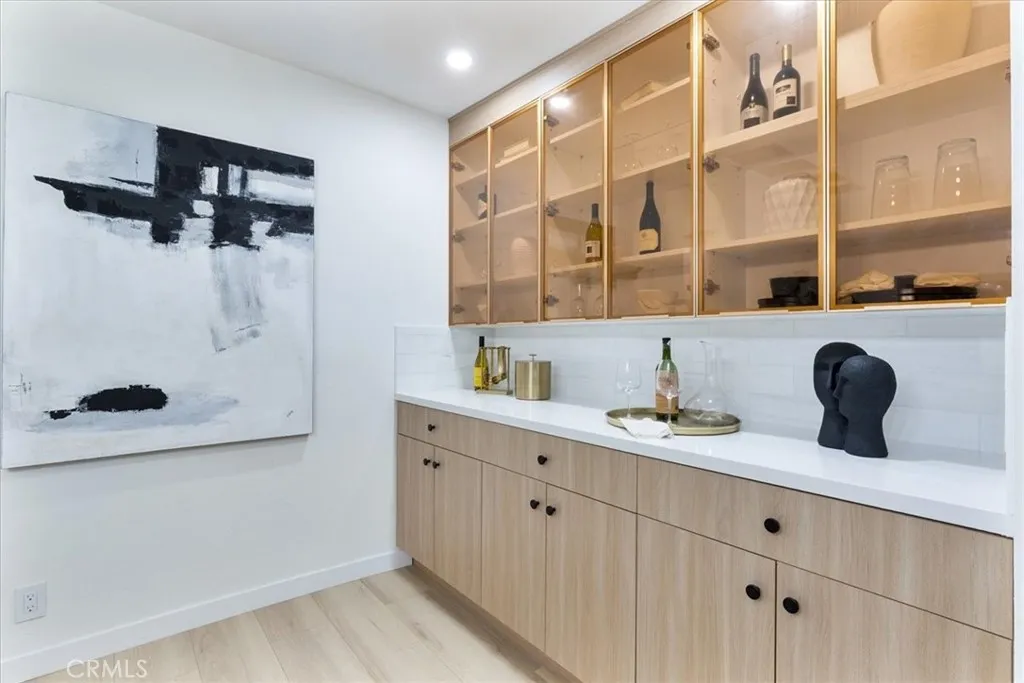 Additional image 17 of 1625 W Chandler Boulevard, Burbank, CA 91506