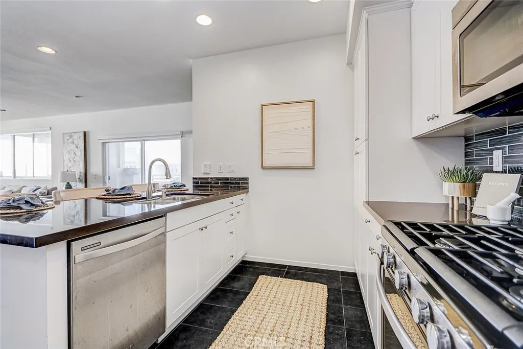 Additional image 39 of 13029 Central Avenue Unit 401, Hawthorne, CA 90250