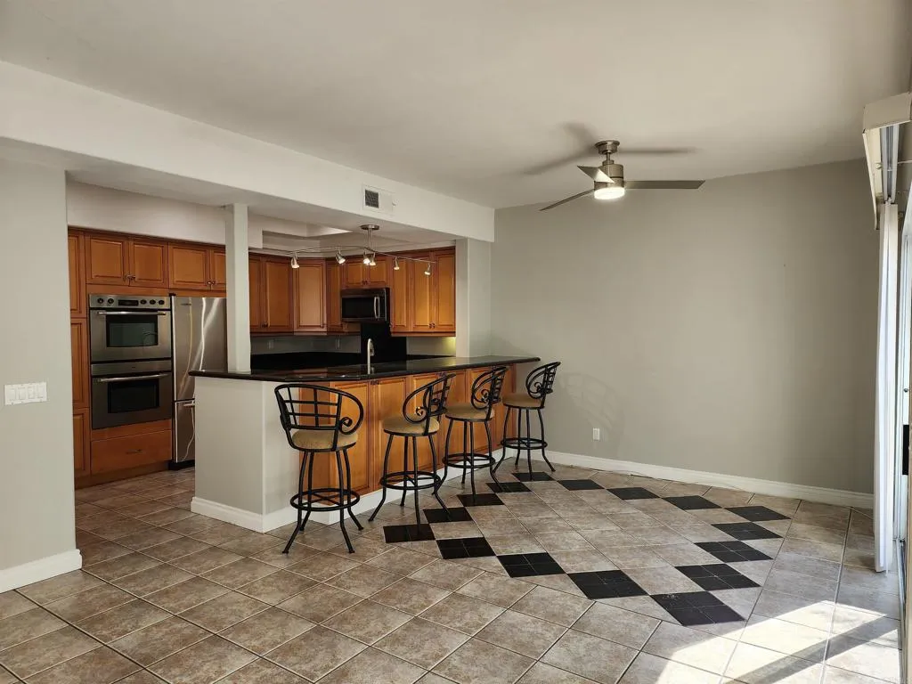 Additional image 69 of 8597 Via Mallorca Unit F, La Jolla, CA 92037