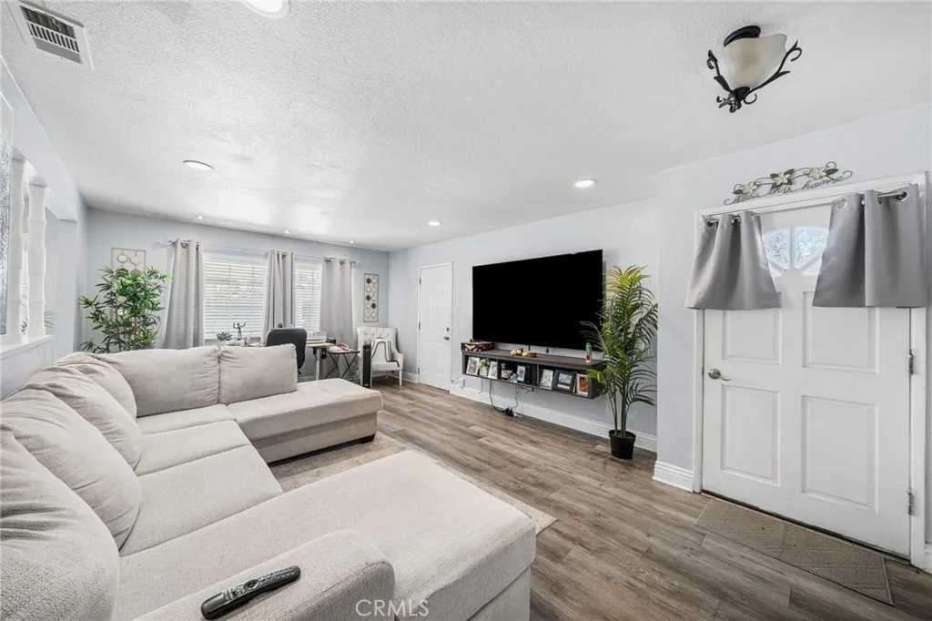 Additional image 34 of 8526 San Vicente Ave, Riverside, CA 92504