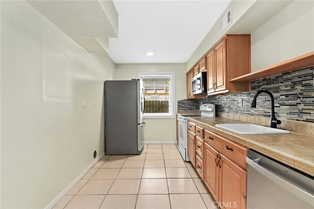 Additional image 12 of 8031 Canby Ave Unit 4, Reseda, CA 91335