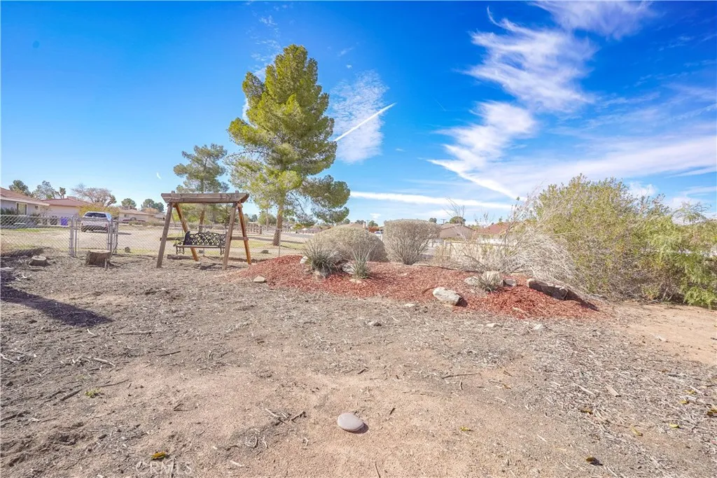 Additional image 133 of 14415 Erie Rd, Apple Valley, CA 92307