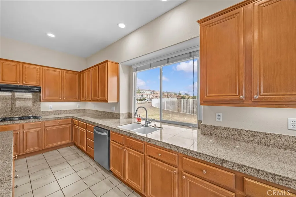 Additional image 18 of 101 Via De La Valle, Lake Elsinore, CA 92532