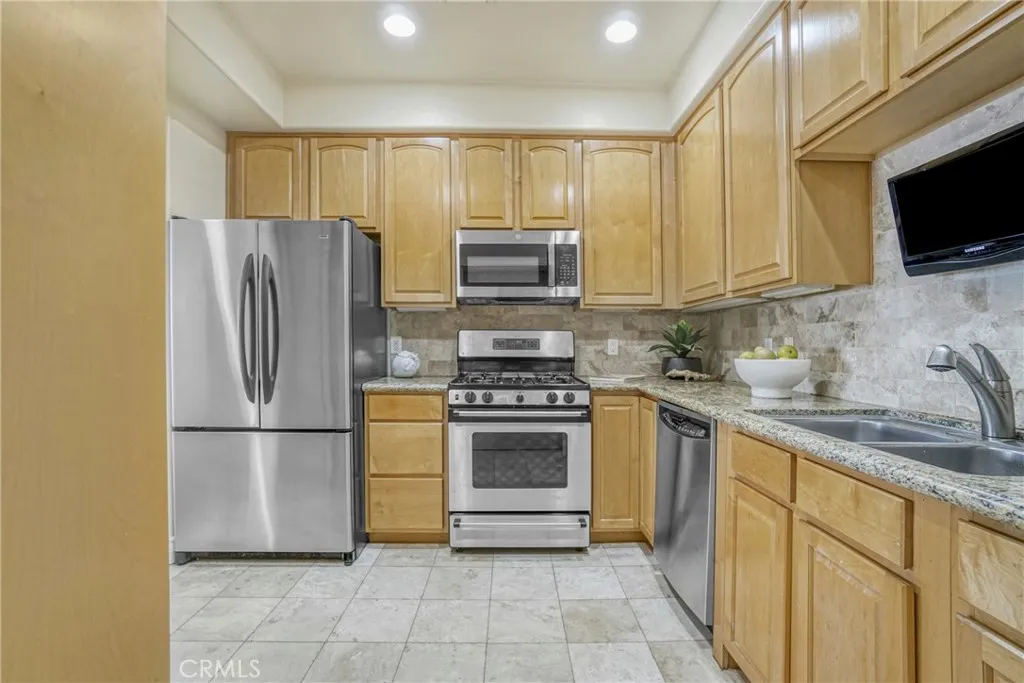 Additional image 67 of 11923 Darlington Avenue Unit 302, Los Angeles, CA 90049