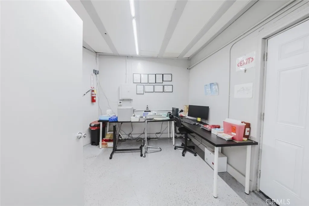 Additional image 16 of 4509 Alger Street, Los Angeles, CA 90039