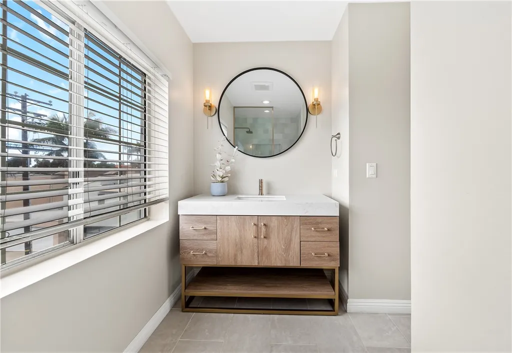 Additional image 43 of 423 18th Street, Huntington Beach, CA 92648