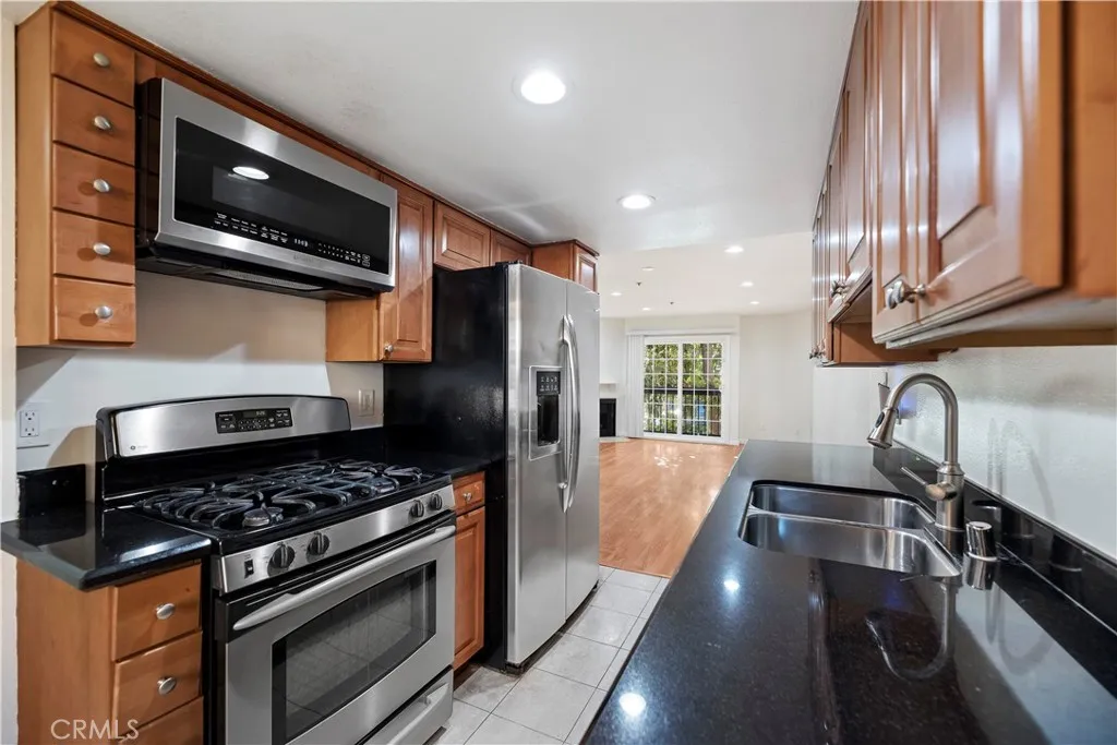 Additional image 63 of 147 W Acacia Avenue Unit#104, Glendale, CA 91204