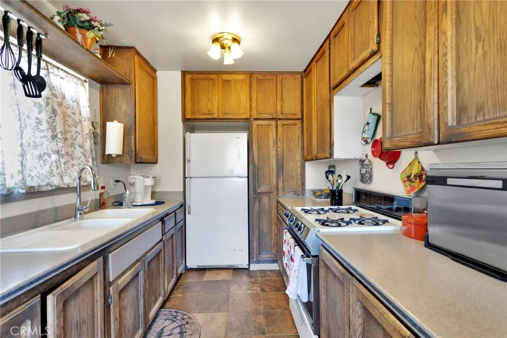 Additional image 36 of 11121 Oakwood Ave, Hesperia, CA 92345