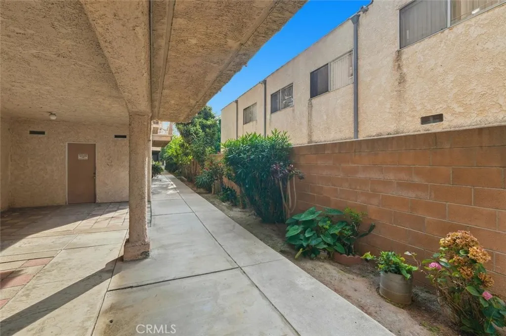 Additional image 17 of 1036 Magnolia Ave Unit 207, Gardena, CA 90247