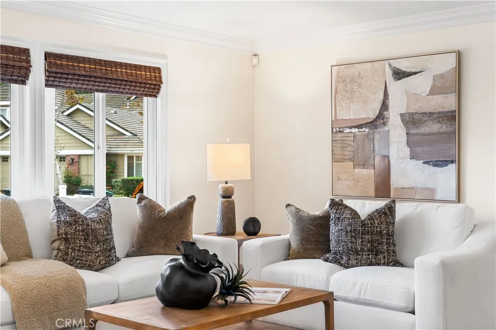 Additional image 6 of 698 S Gentry Ln, Anaheim Hills, CA 92807