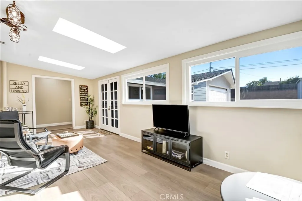 Additional image 29 of 946 W Kendall St, Corona, CA 92882