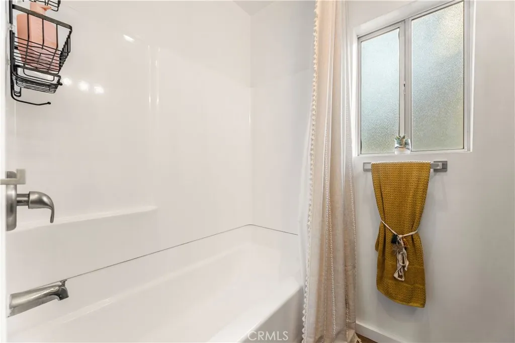 Additional image 73 of 2186 Lime Avenue, Long Beach, CA 90806