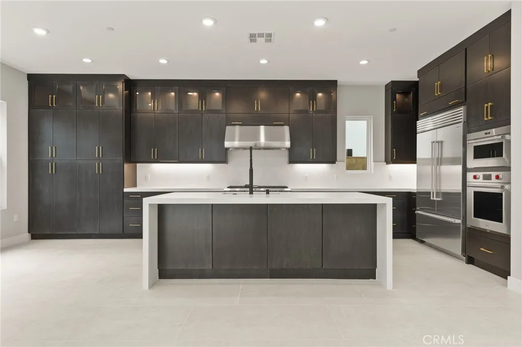 Additional image 30 of 204 Stage, Irvine, CA 92618