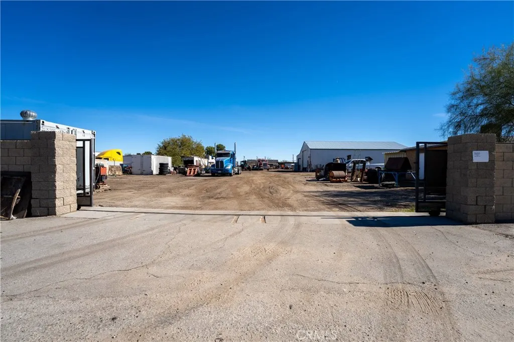 Additional image 25 of 42622 3rd St E, Lancaster, CA 93535