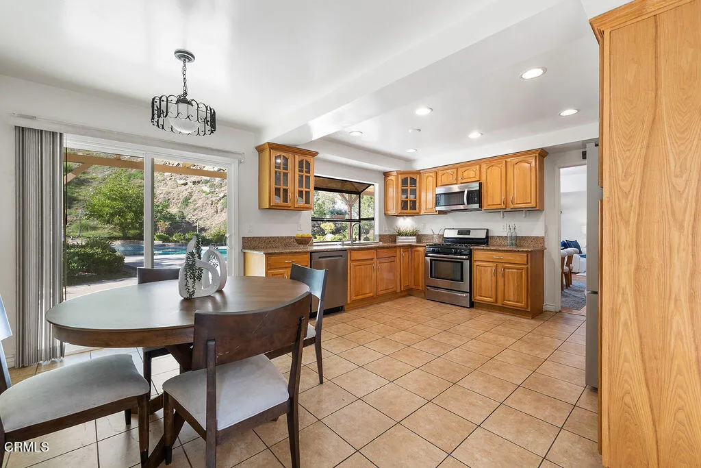 Additional image 18 of 3222 Emerald Isle Drive, Glendale, CA 91206