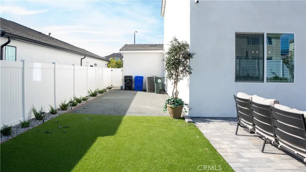 Additional image 87 of 2411 Huron Rd, Rialto, CA 92377