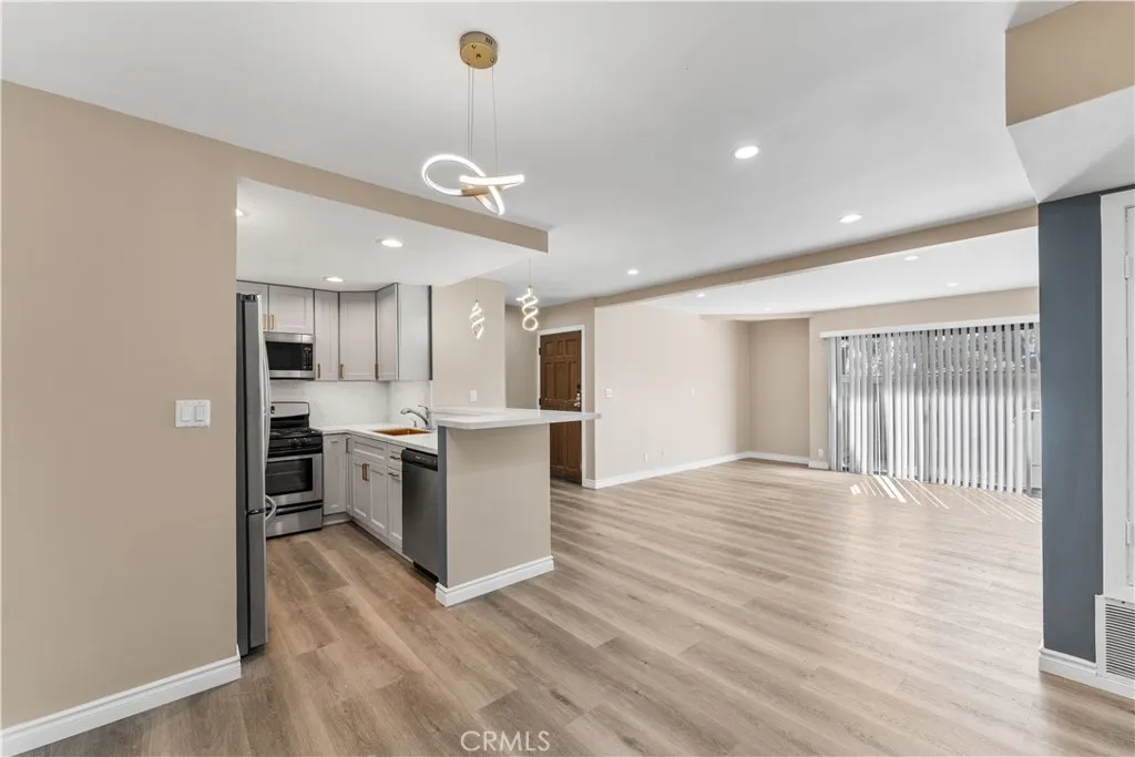 Additional image 29 of 15511 Sherman Way Unit 1, Van Nuys, CA 91406