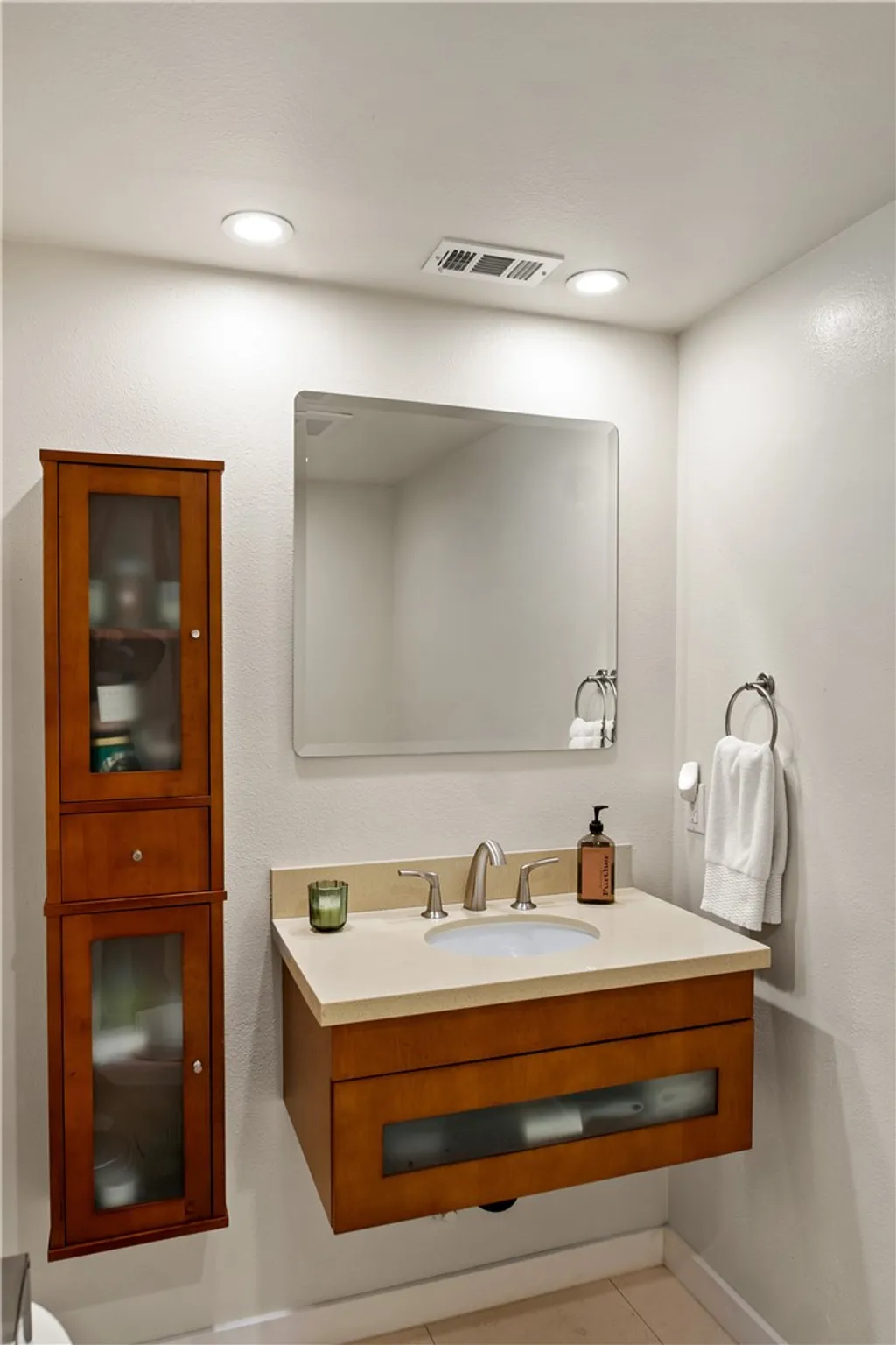 Additional image 14 of 23722 Summit Dr, Calabasas, CA 91302