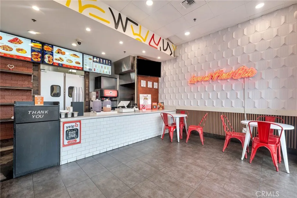 Additional image 20 of 1360 E Colorado Street Unit A, Glendale, CA 91205