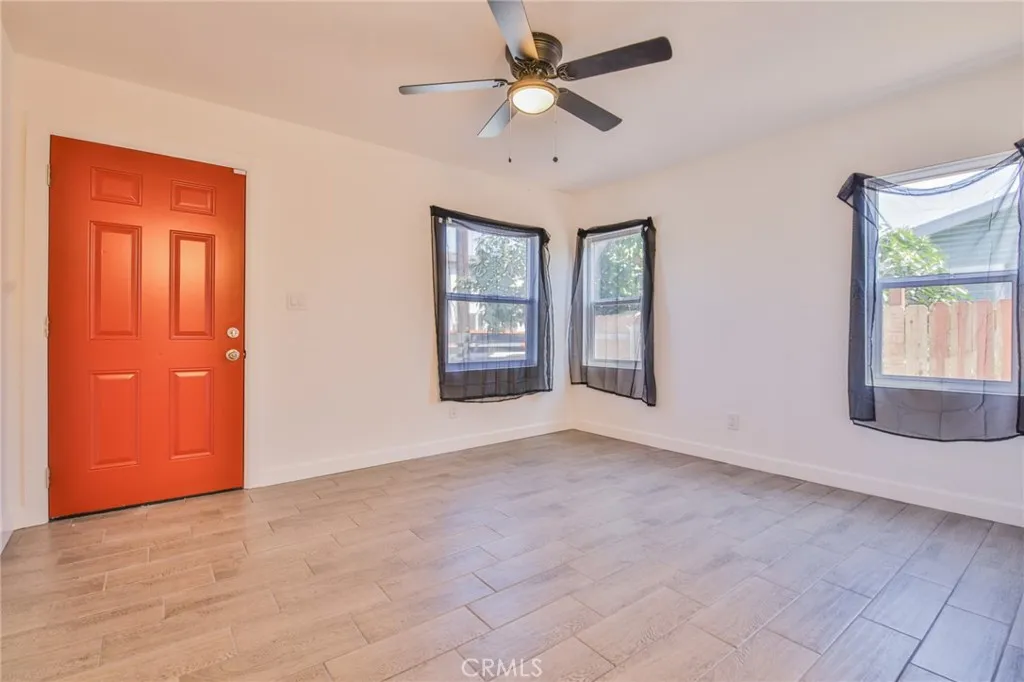 Additional image 43 of 10955 S Spring Street, Los Angeles, CA 90061