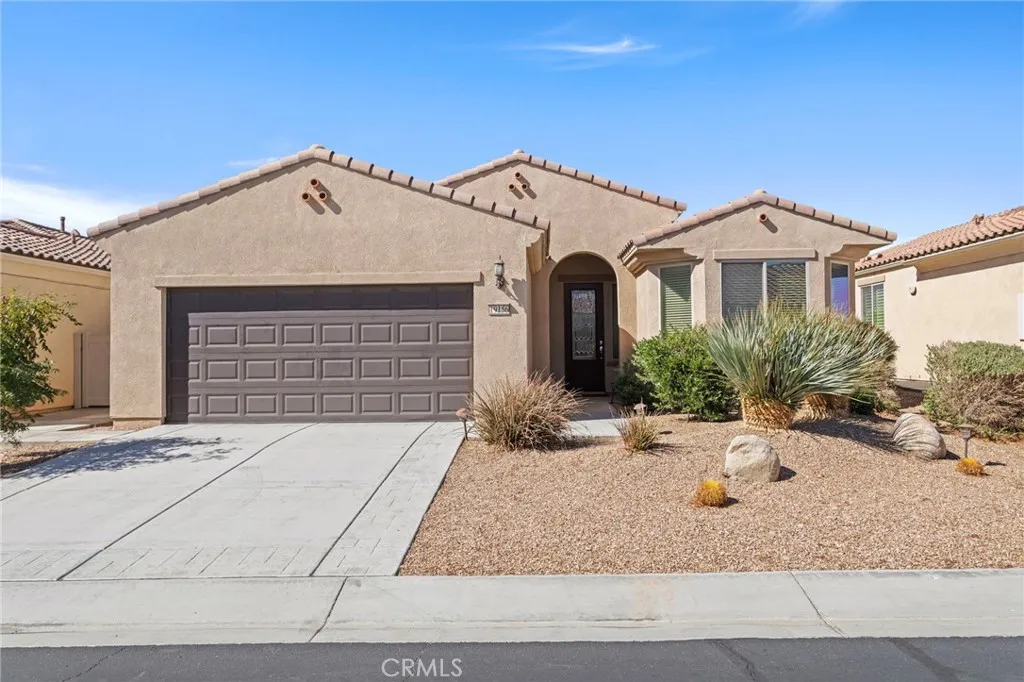 19156 Doral St, Apple Valley, CA 92308