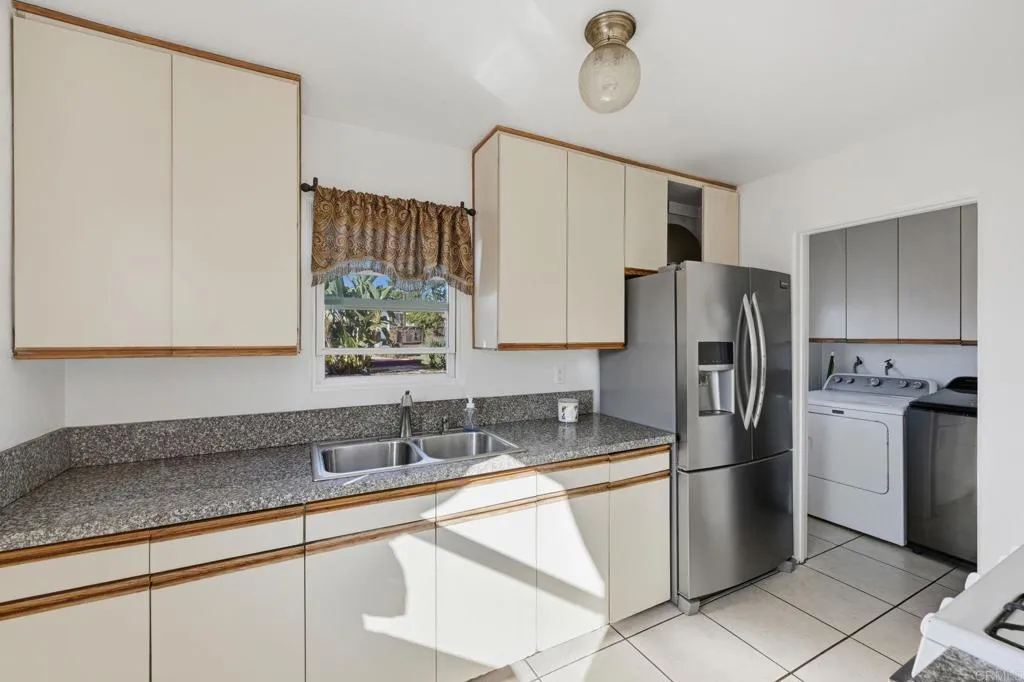 Additional image 37 of 558 E El Norte Parkway, Escondido, CA 92026