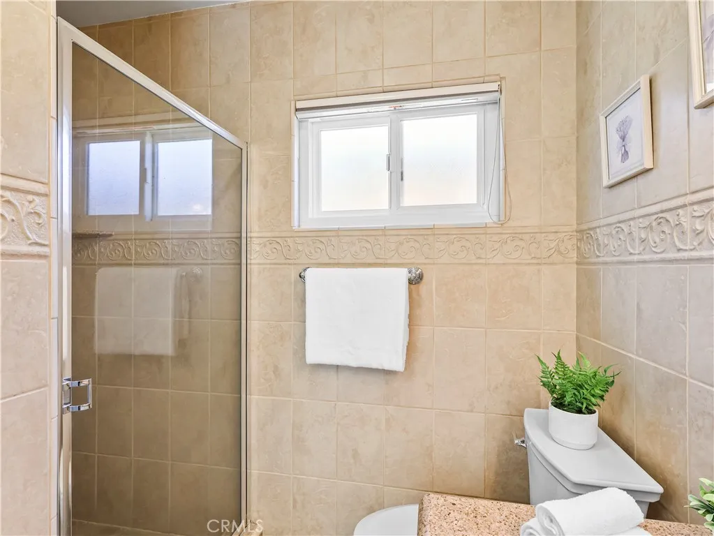 Additional image 77 of 15354 Runnymede Street, Van Nuys, CA 91406