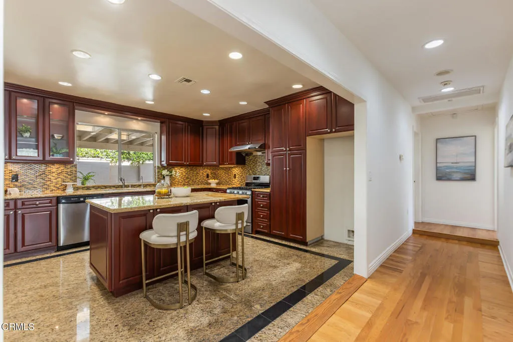 Additional image 38 of 4926 Crown Avenue, La Canada Flintridge, CA 91011