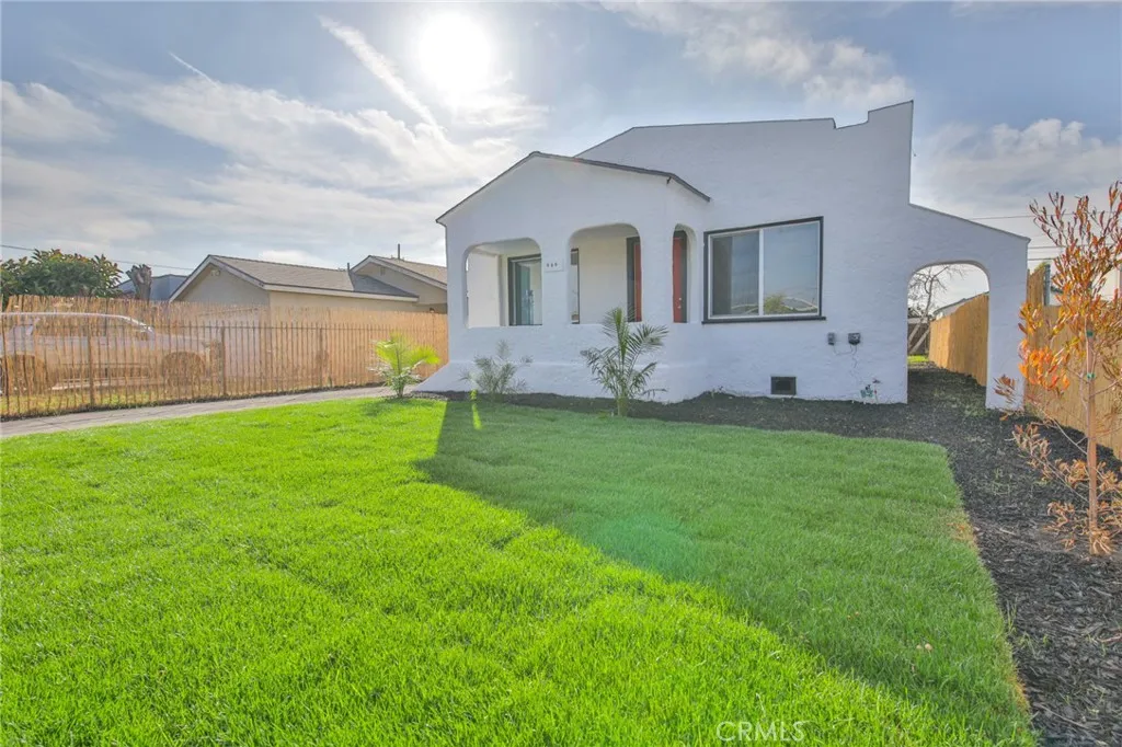 Additional image 46 of 946 E 104th St, Los Angeles, CA 90002