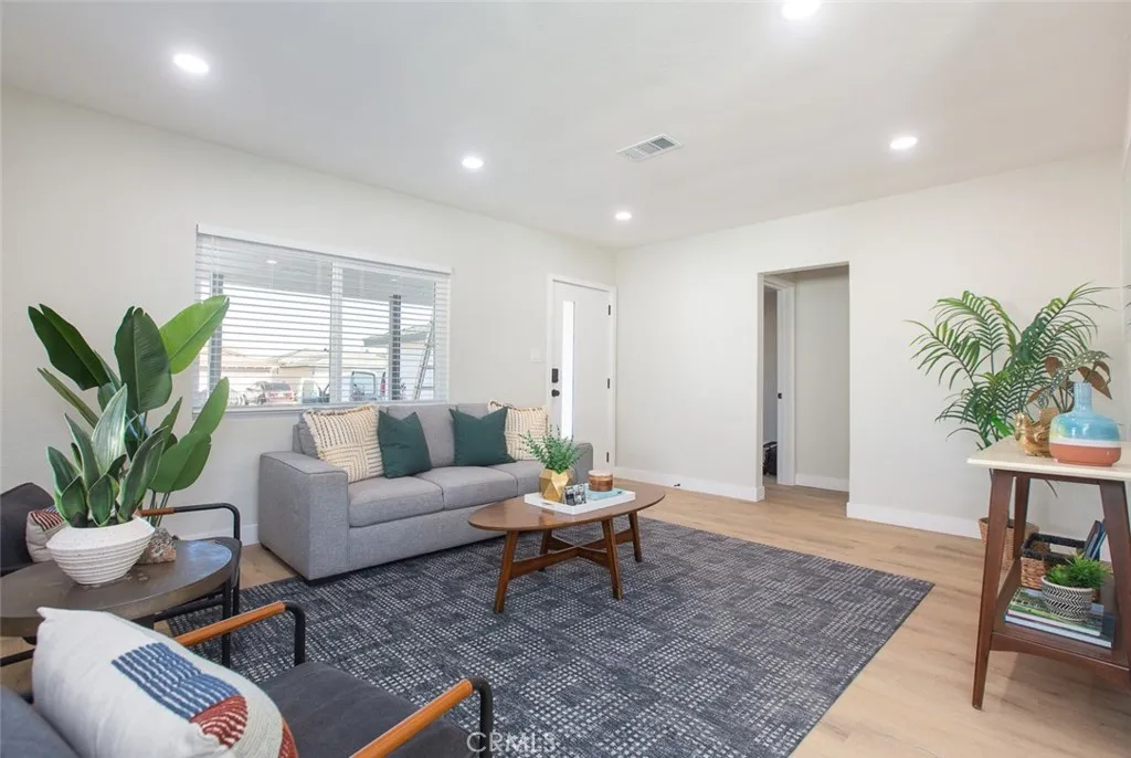 Additional image 48 of 425 S Cliveden Avenue, Compton, CA 90220