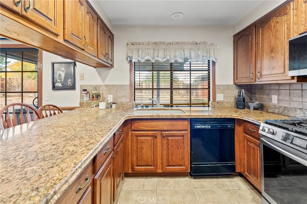 Additional image 19 of 15712 Cashew St, Hesperia, CA 92345