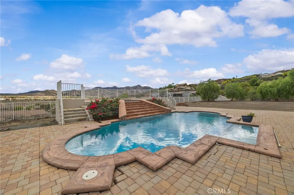 Additional image 43 of 101 Via De La Valle, Lake Elsinore, CA 92532