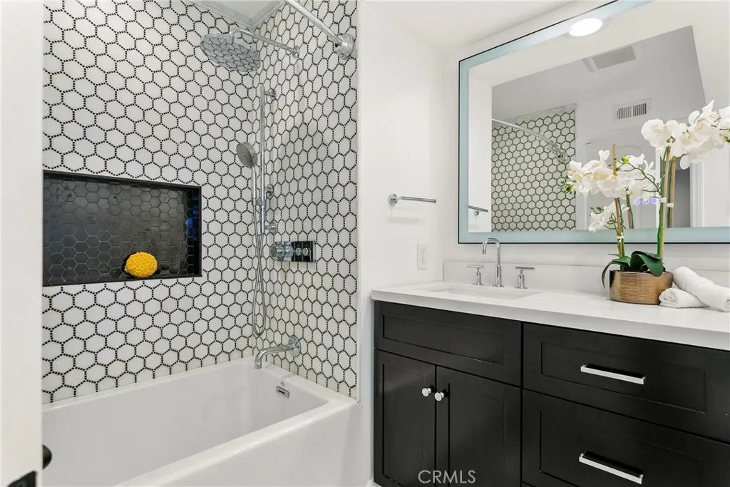 Additional image 15 of 21066 Poolside Ln, Huntington Beach, CA 92648