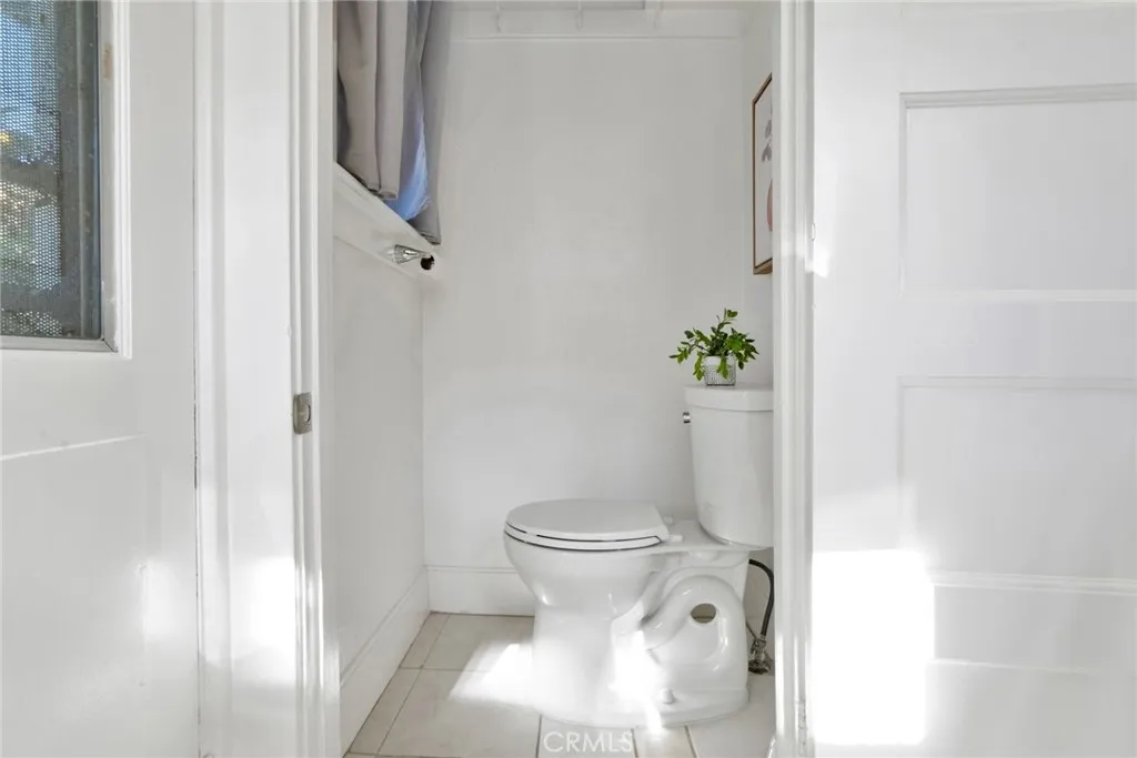 Additional image 58 of 337 N Beachwood Drive, Los Angeles, CA 90004