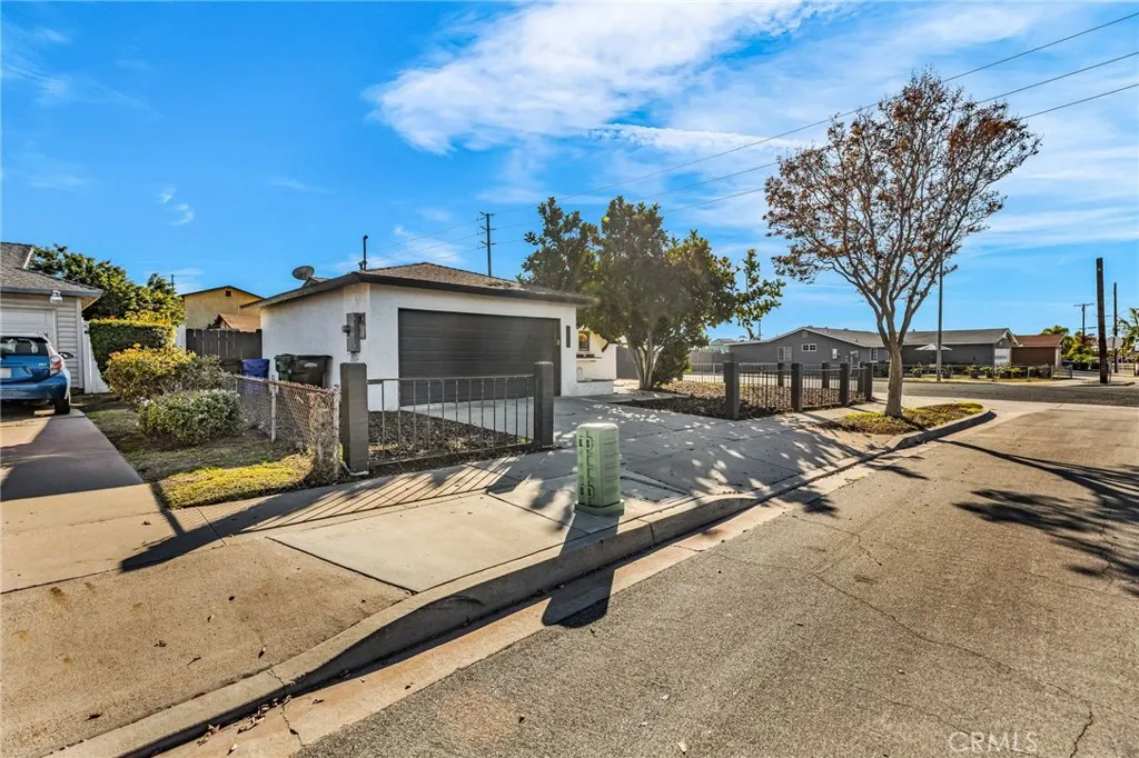 Additional image 3 of 7303 Gatewood Ln, San Diego, CA 92114